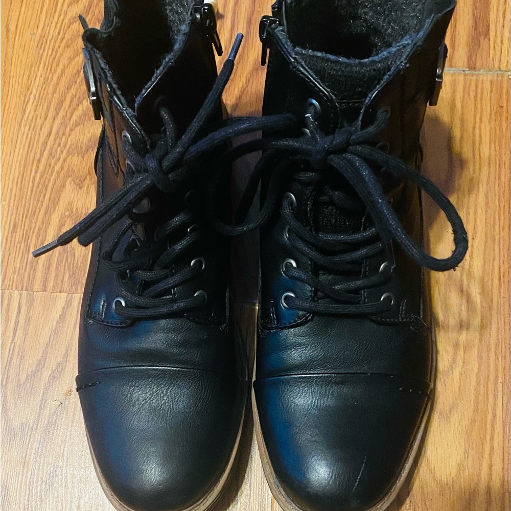 RESTORATION MENS PARKER CHUKKA BOOT - BLACK size 9